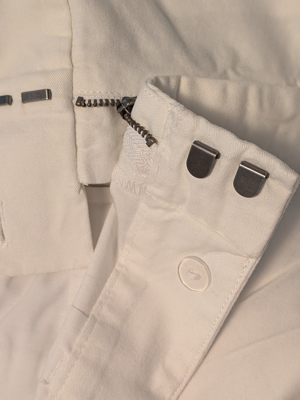 Ann Taylor Loft White Chino Shorts - Picture 2 of 7